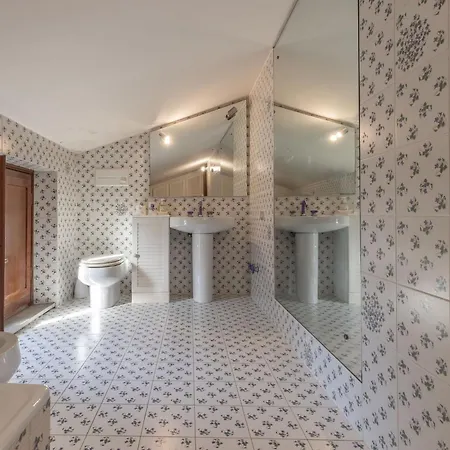 Krizia - Ancona, Meravigliosa Con Piscina Vista Mare