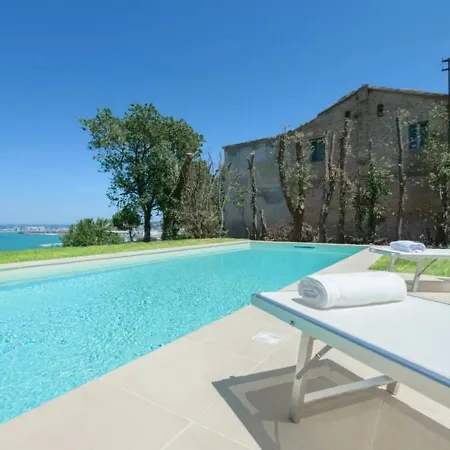 Krizia - Ancona, Meravigliosa Con Piscina Vista Mare Villa